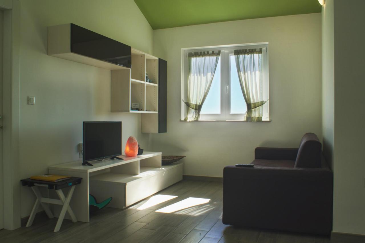Wabi Sabi Resort & Apartments Brzac 외부 사진